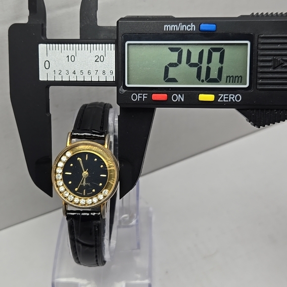 Vintage Avon Watch Women 24mm Black Gold Tone Floating Crystals New Battery - Picture 4 of 11